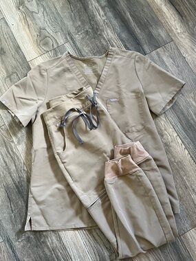 Figs Tan V-Neck Scrub Top & Jogger Set